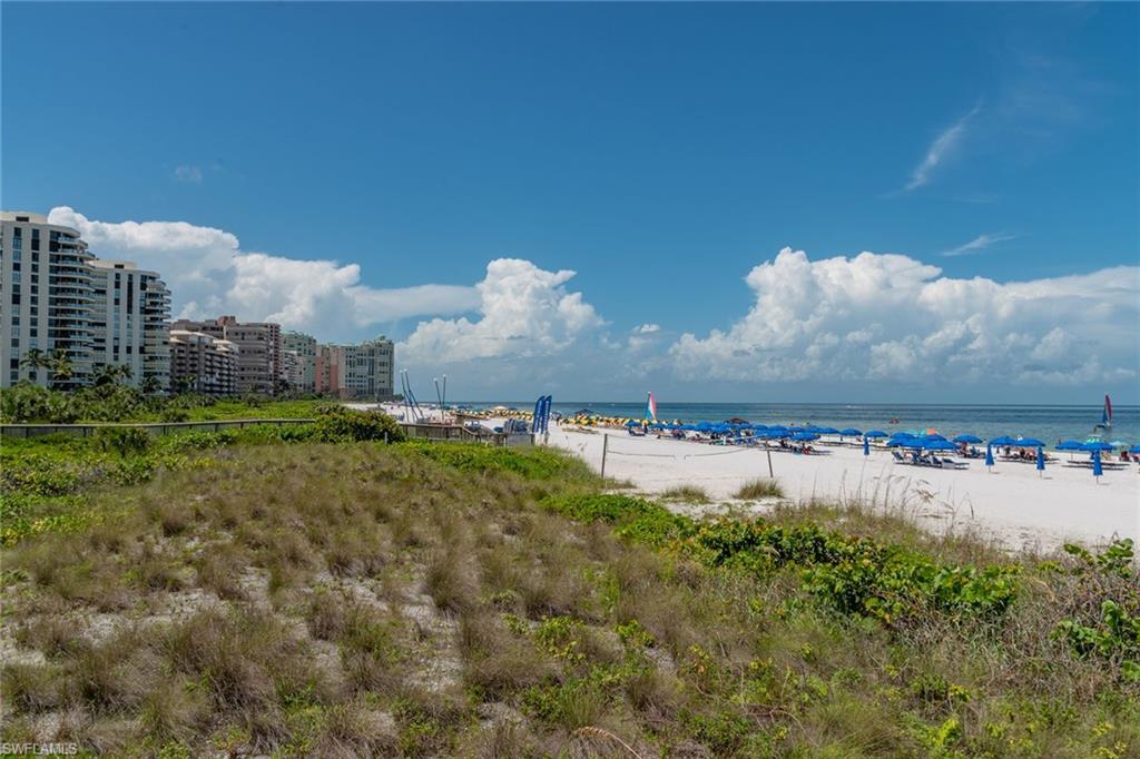 MARCO BEACH - Residential