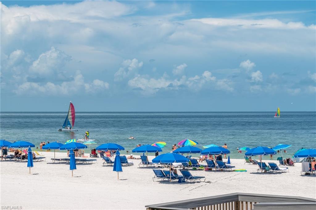 MARCO BEACH - Residential