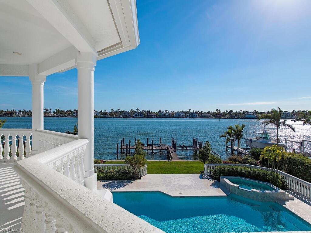 AQUALANE SHORES - Residential