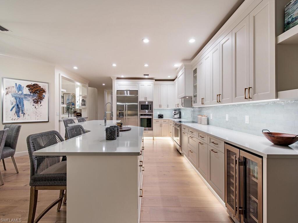 AQUALANE SHORES - Residential