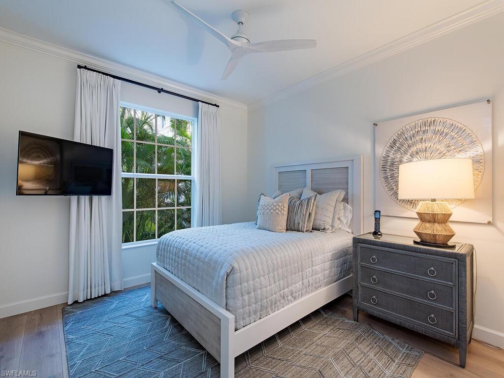 AQUALANE SHORES - Residential