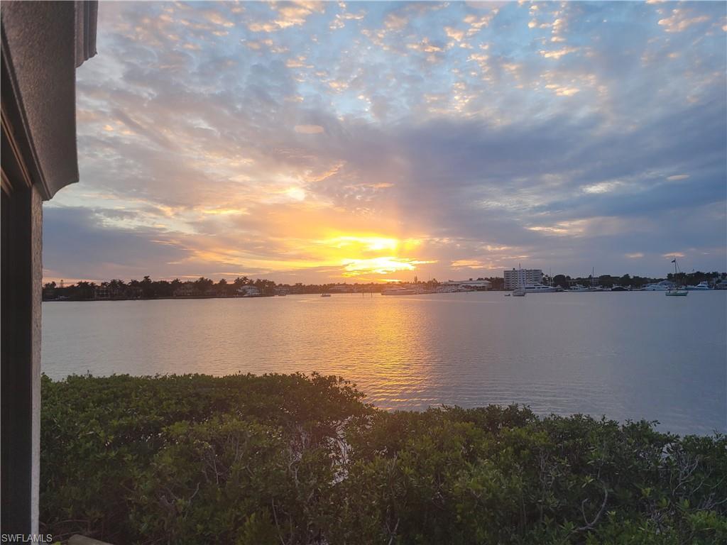 OYSTER BAY - Residential