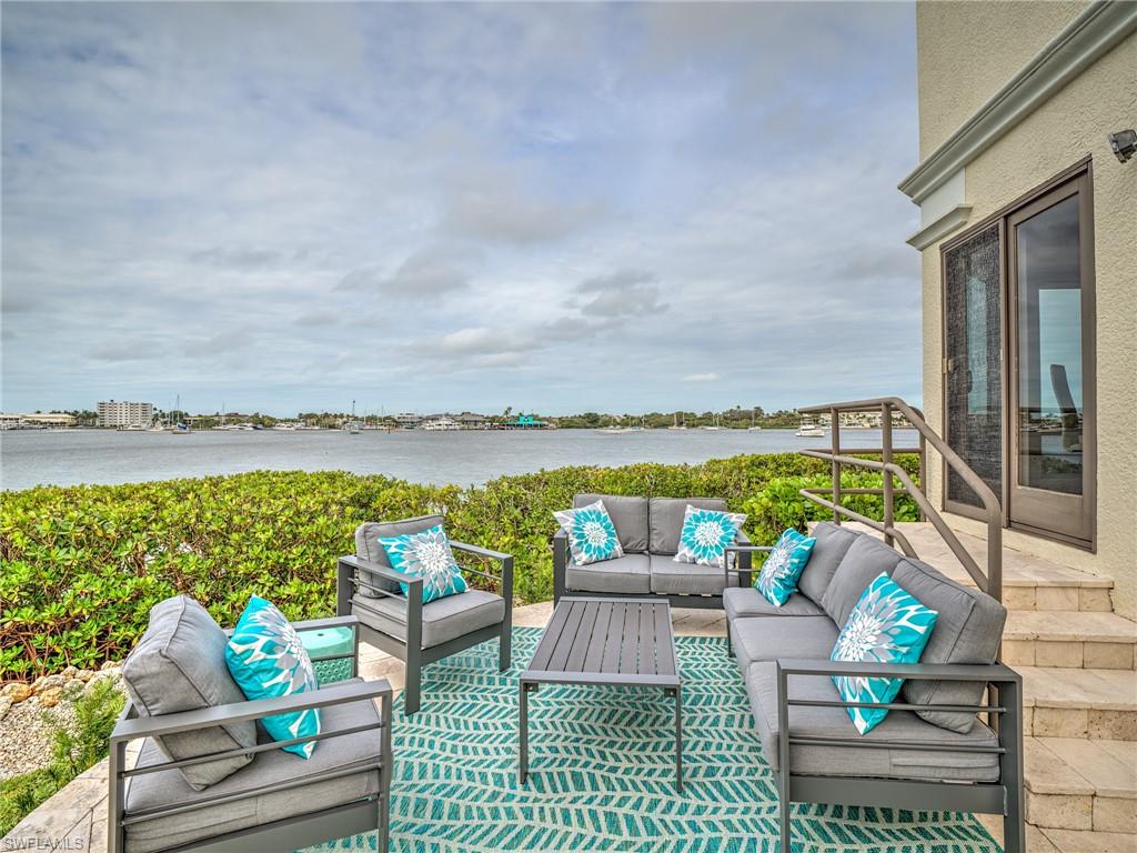 OYSTER BAY - Residential