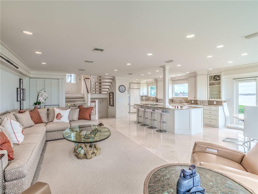 OYSTER BAY - Residential