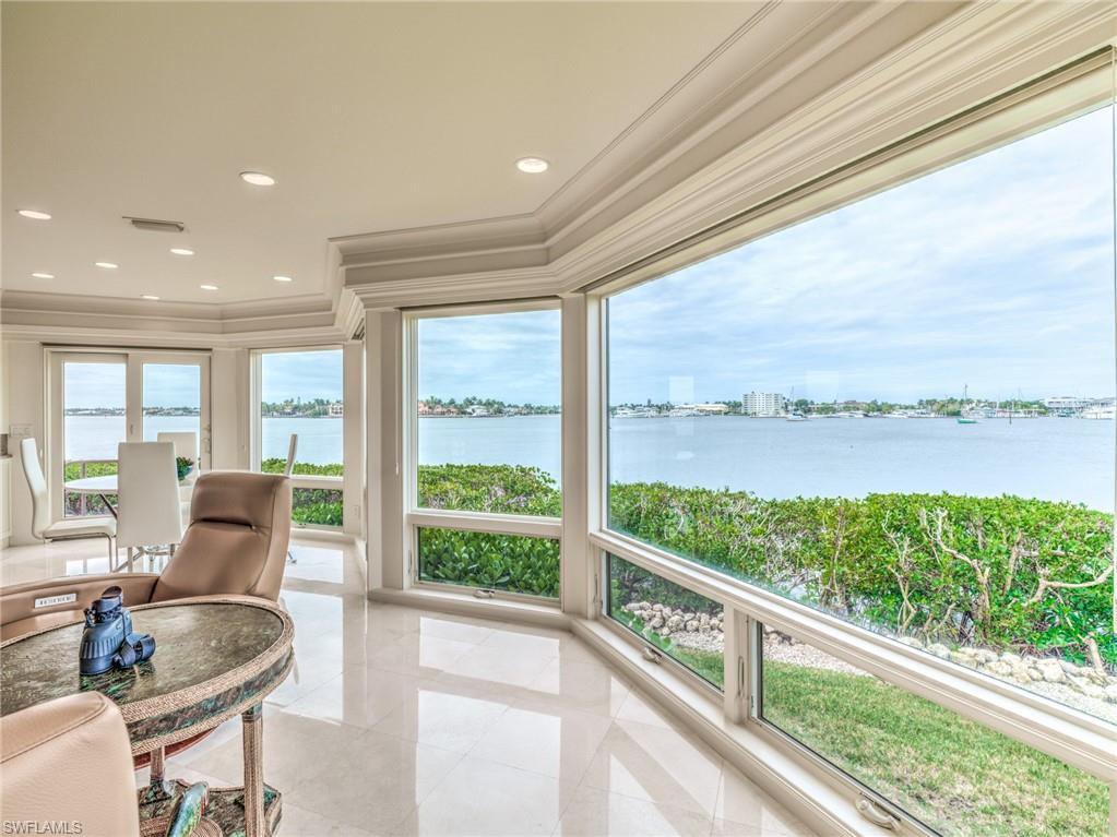 OYSTER BAY - Residential