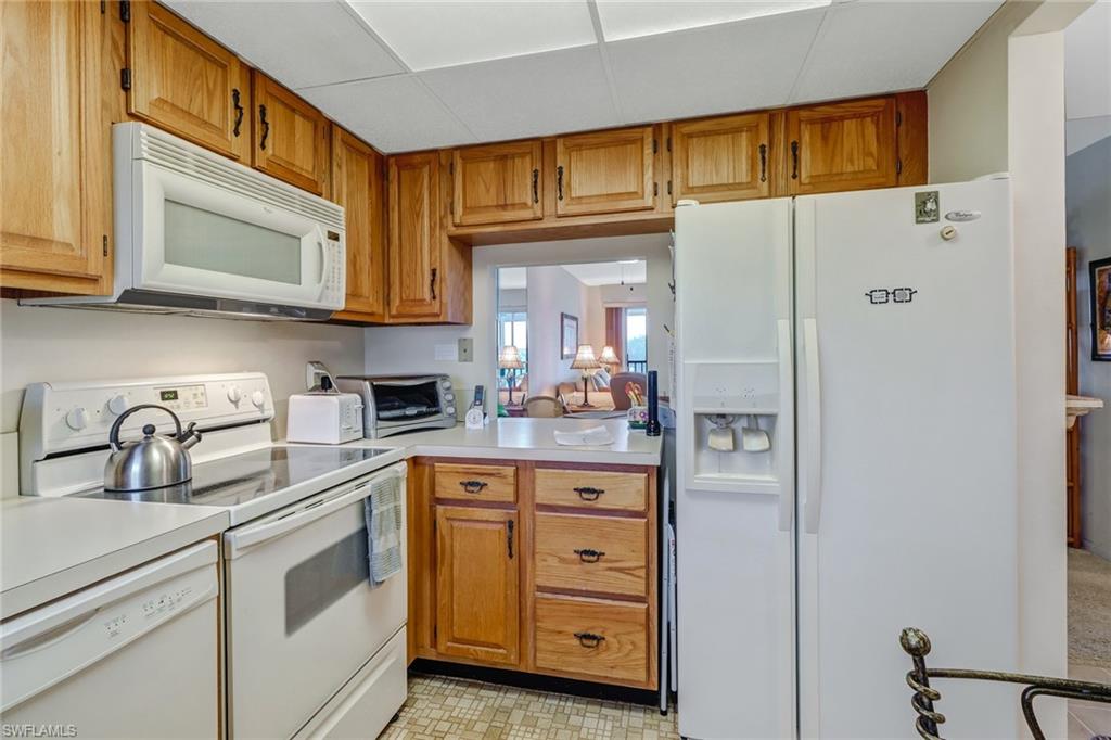 HIGH POINT COUNTRY CLUB - Residential