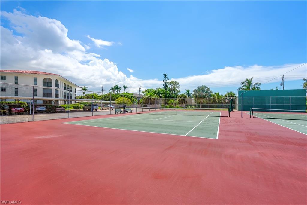 HIGH POINT COUNTRY CLUB - Residential