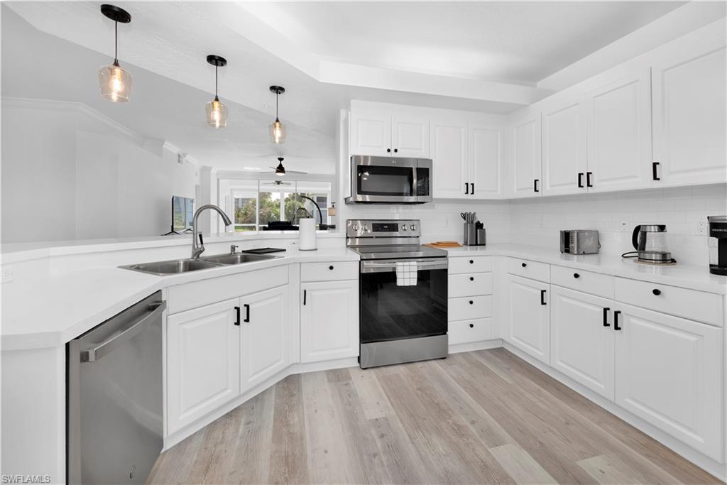 CALUSA BAY SOUTH - Residential Lease