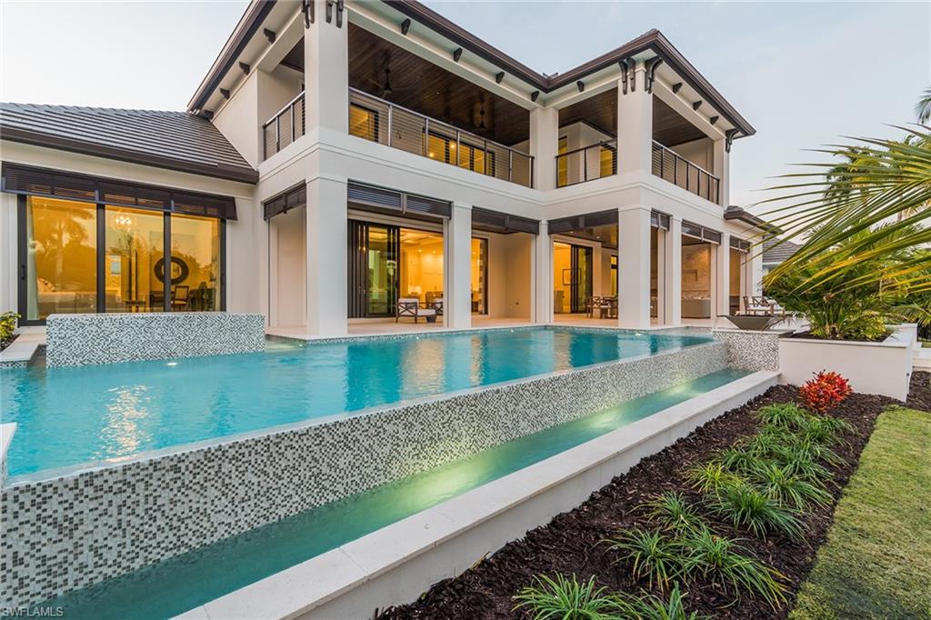 AQUALANE SHORES - Residential