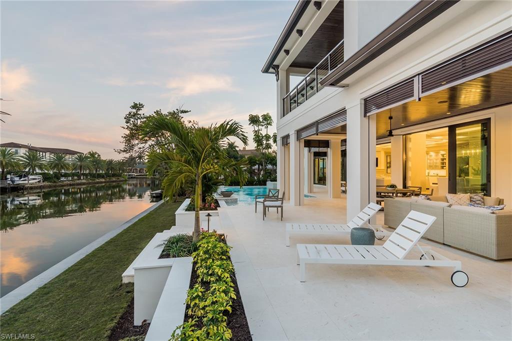 AQUALANE SHORES - Residential