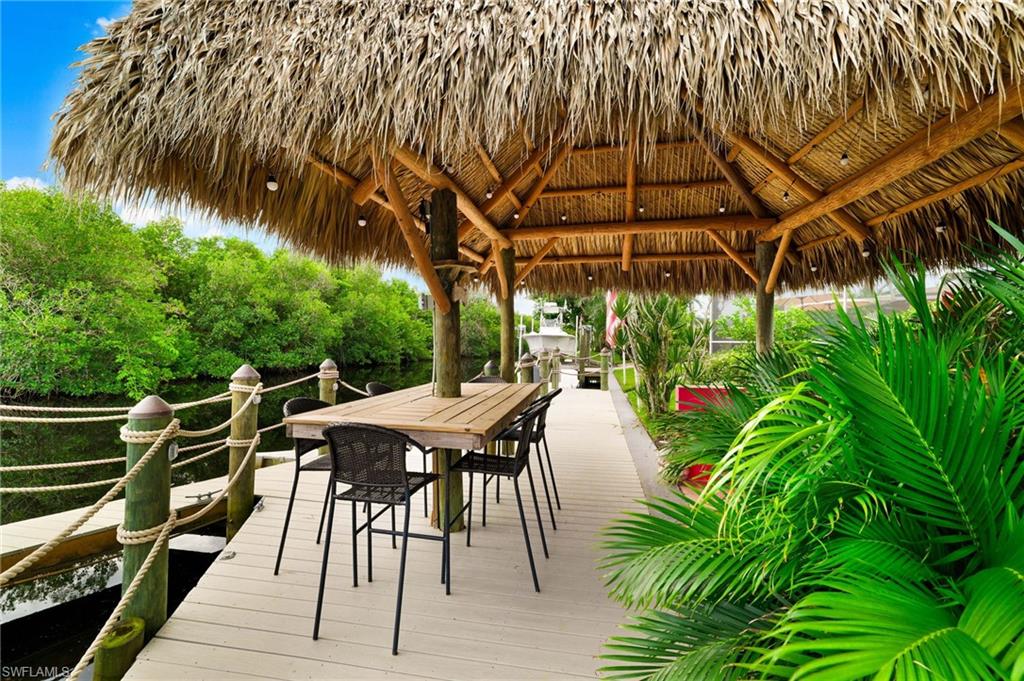 YACHT CLUB COLONY - Residential