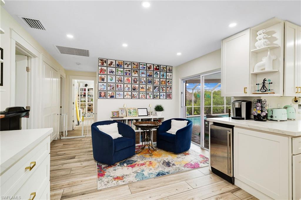 YACHT CLUB COLONY - Residential