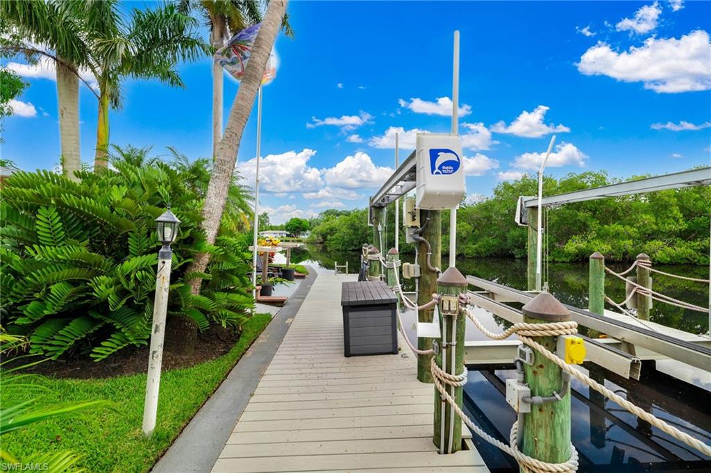 YACHT CLUB COLONY - Residential