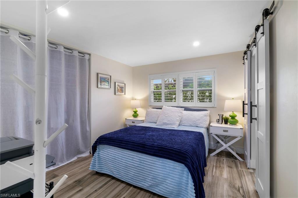 YACHT CLUB COLONY - Residential