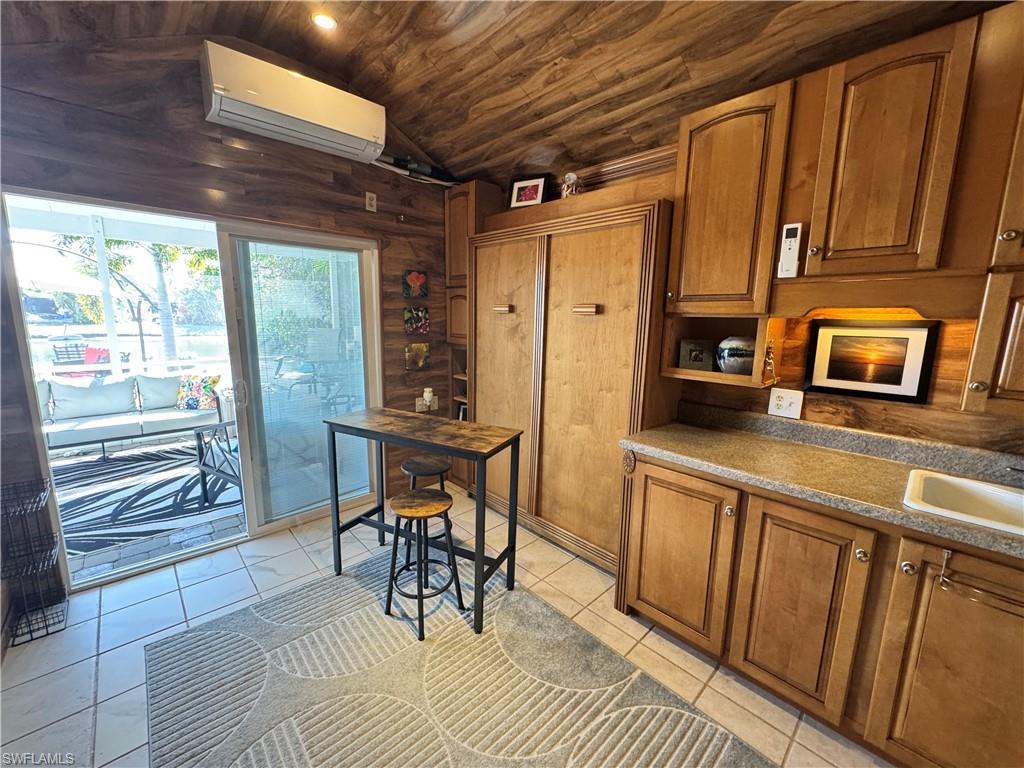 RIVERBEND MOTORCOACH RESORT - Land