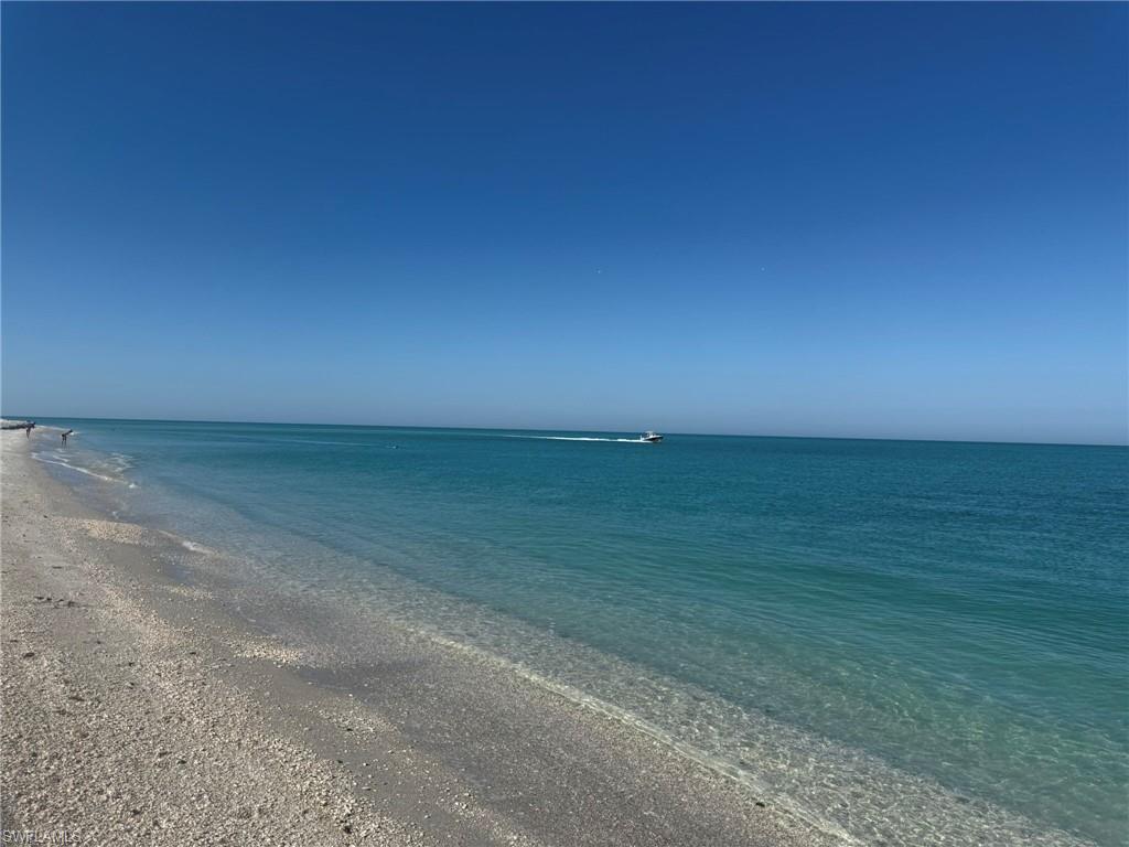 SAFETY HARBOR CLUB - Residential