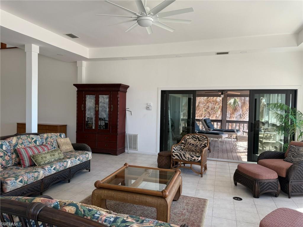 SAFETY HARBOR CLUB - Residential