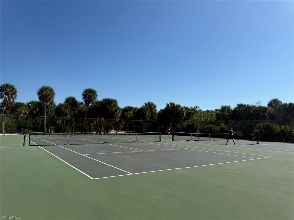 SAFETY HARBOR CLUB - Residential