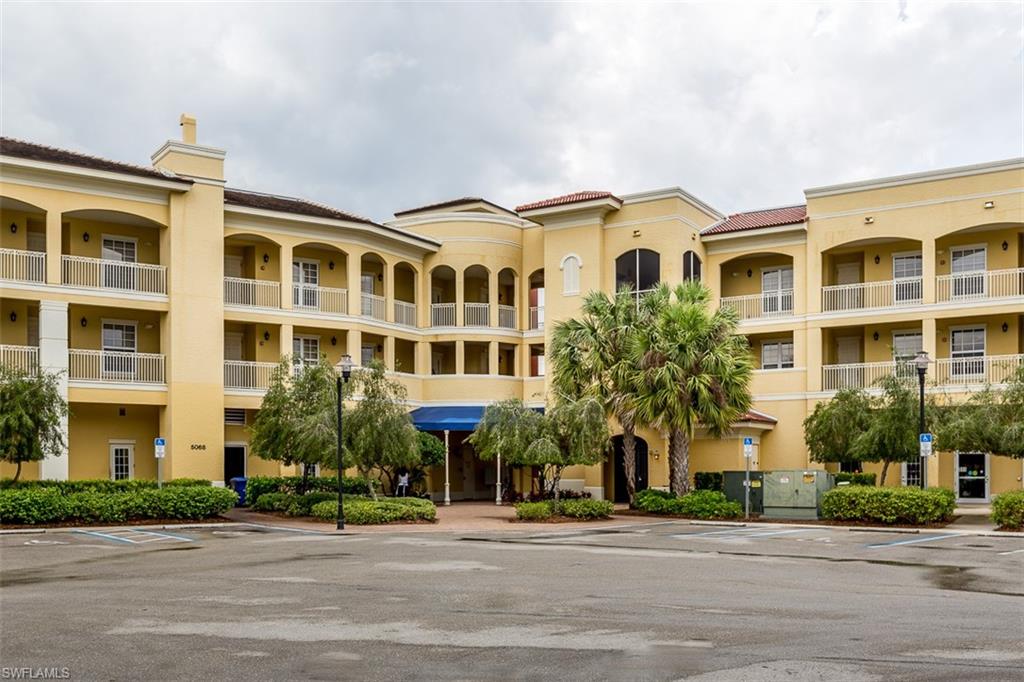 THE RESIDENCES AT LA PIAZZA - Residential