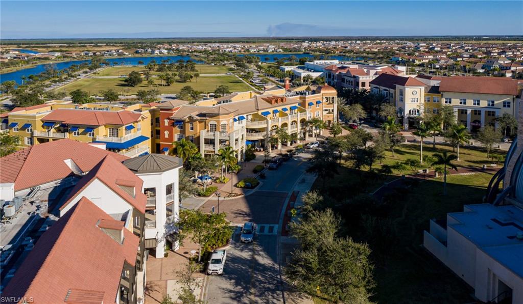 THE RESIDENCES AT LA PIAZZA - Residential