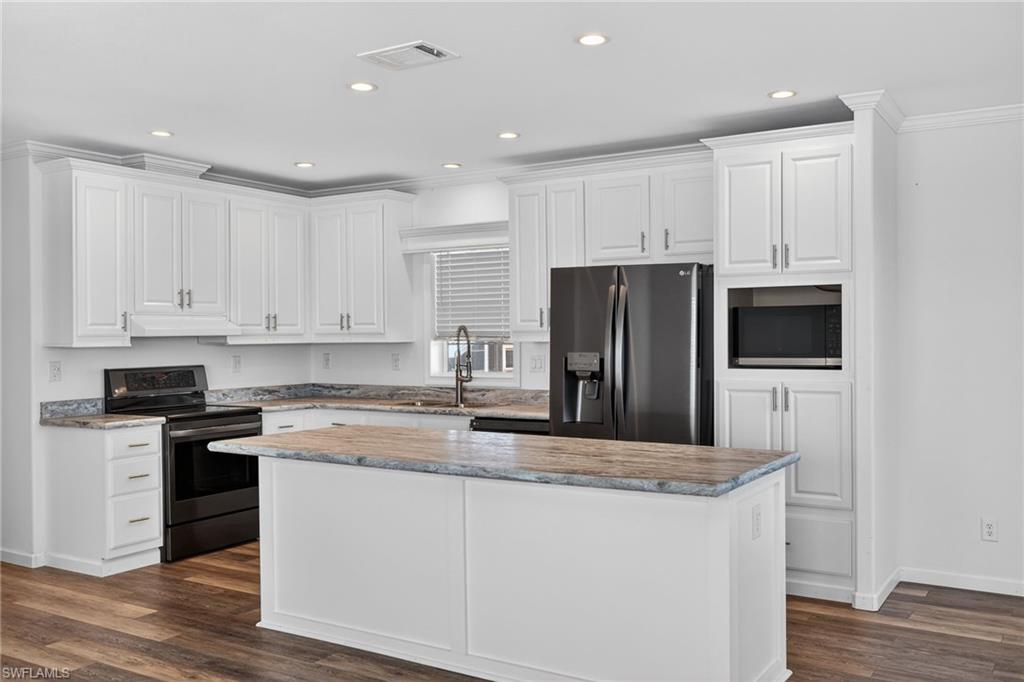 OLD BRIDGE VILLAGE - Residential