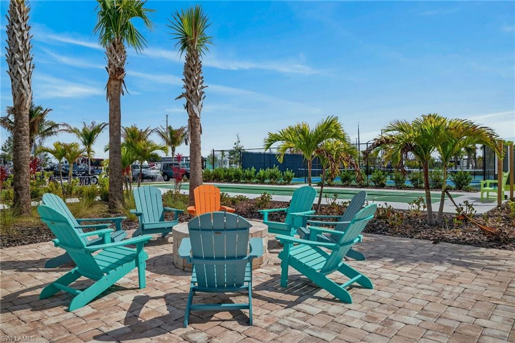 PALM BREEZE - Land