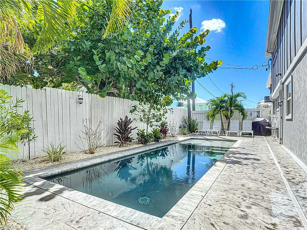 HILLS T.P. - Residential