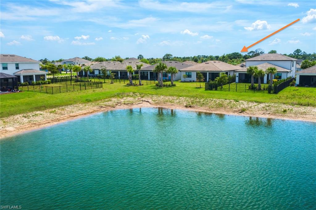 HAMPTON LAKES - Residential