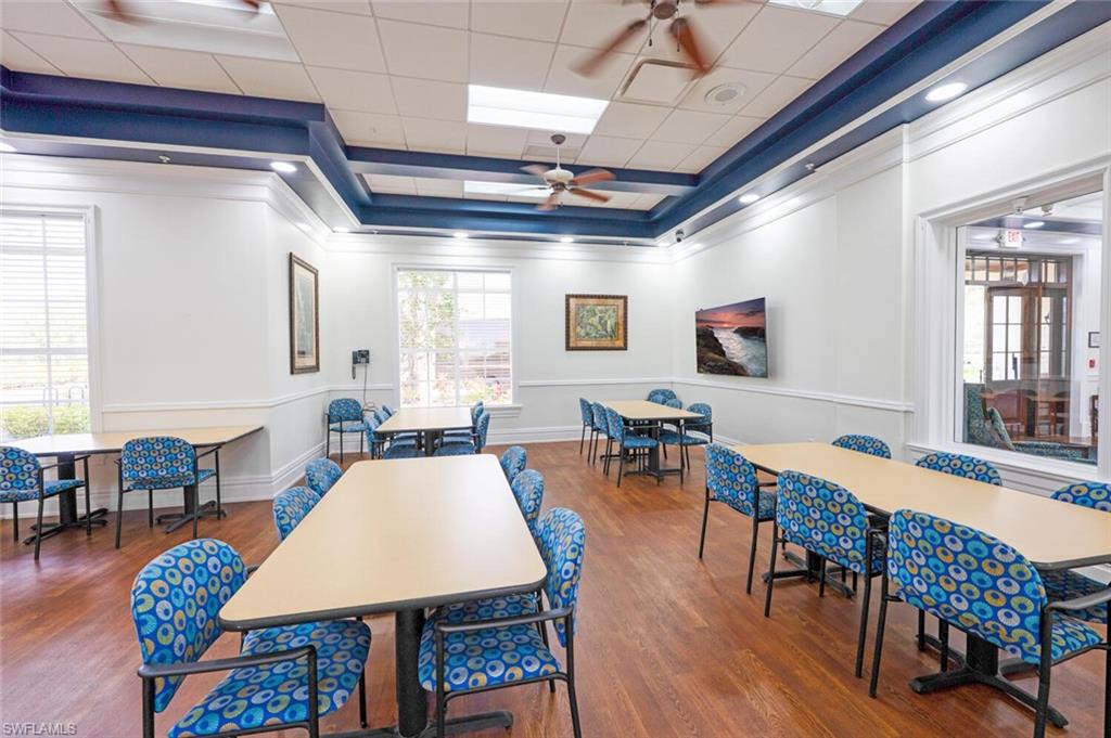 HAMPTON LAKES - Residential