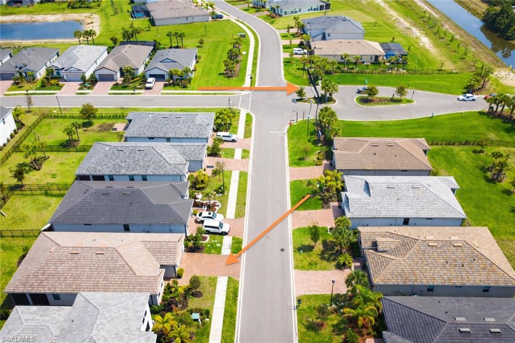 HAMPTON LAKES - Residential