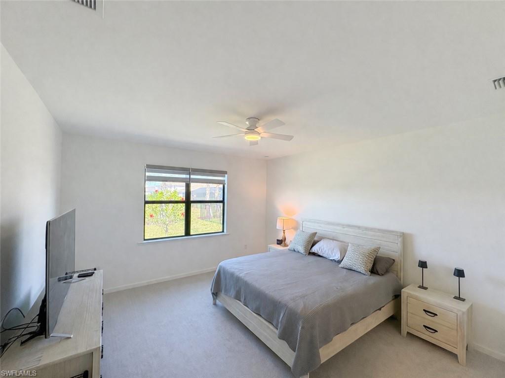 HAMPTON LAKES - Residential