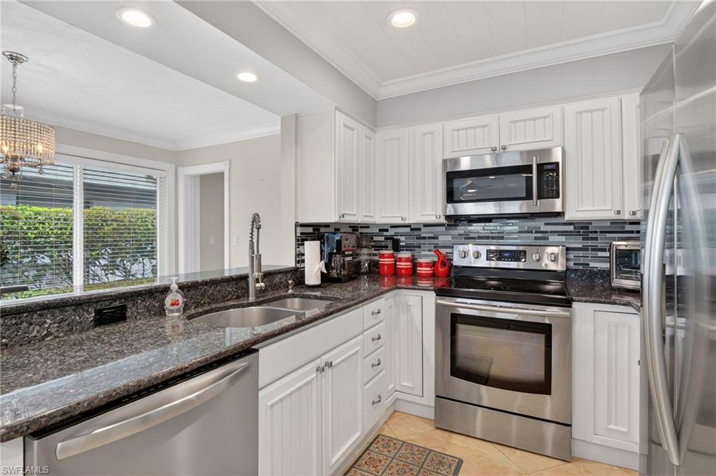 NAPLES PARK - Residential