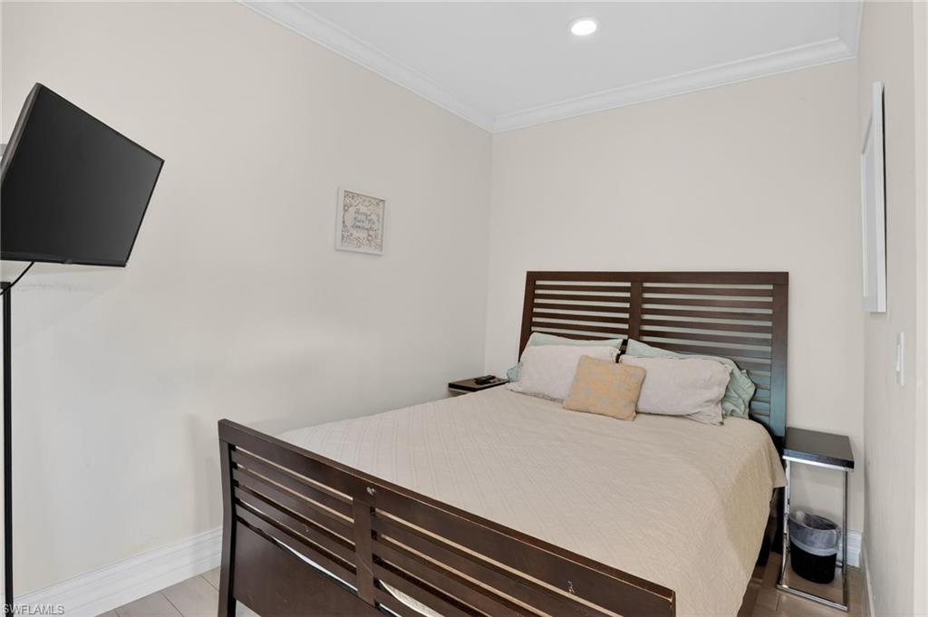 NAPLES PARK - Residential