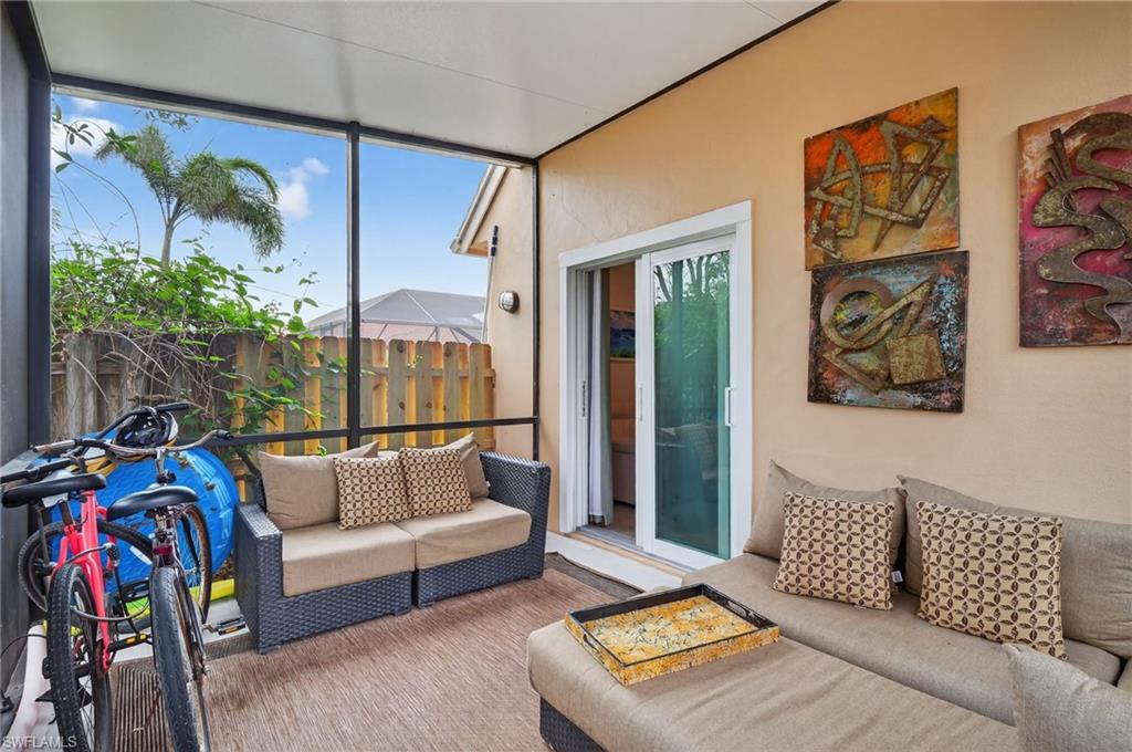 NAPLES PARK - Residential