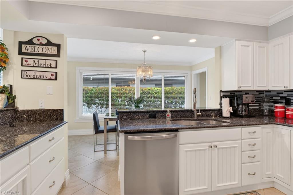 NAPLES PARK - Residential