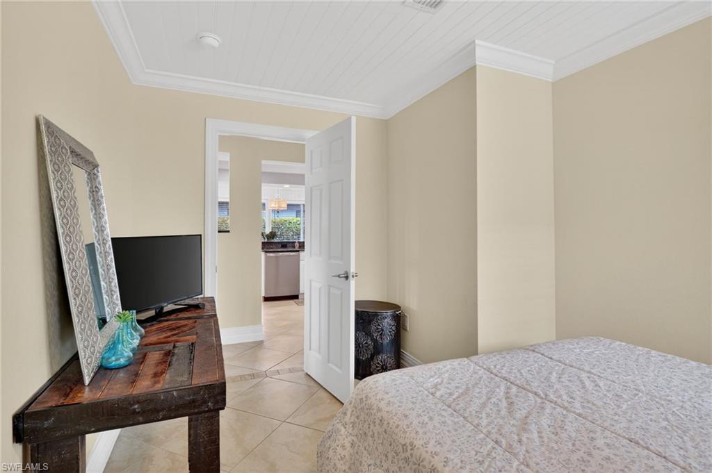 NAPLES PARK - Residential