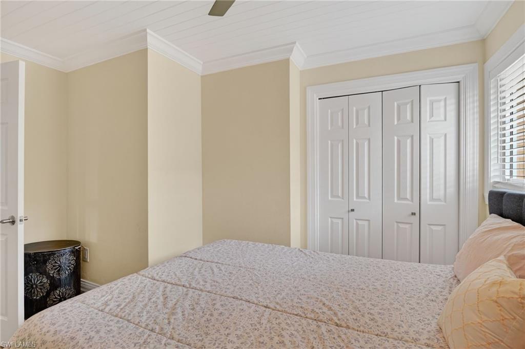 NAPLES PARK - Residential