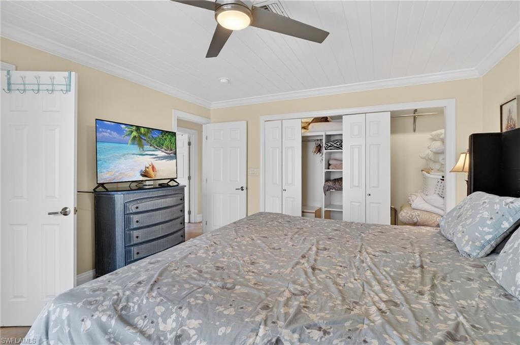 NAPLES PARK - Residential