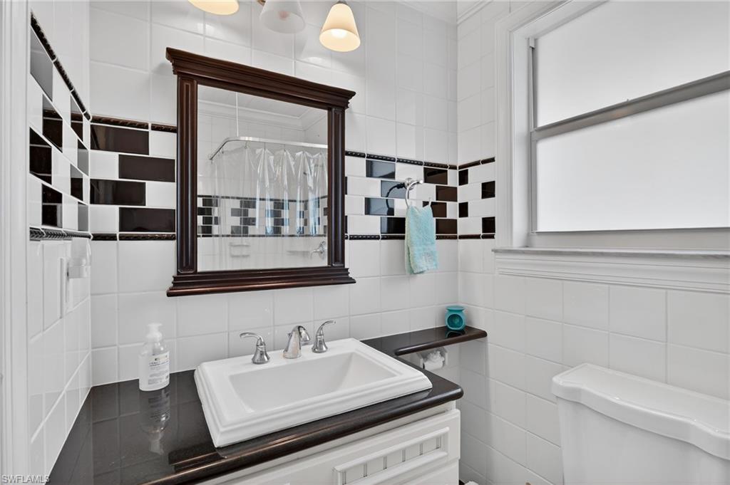 NAPLES PARK - Residential