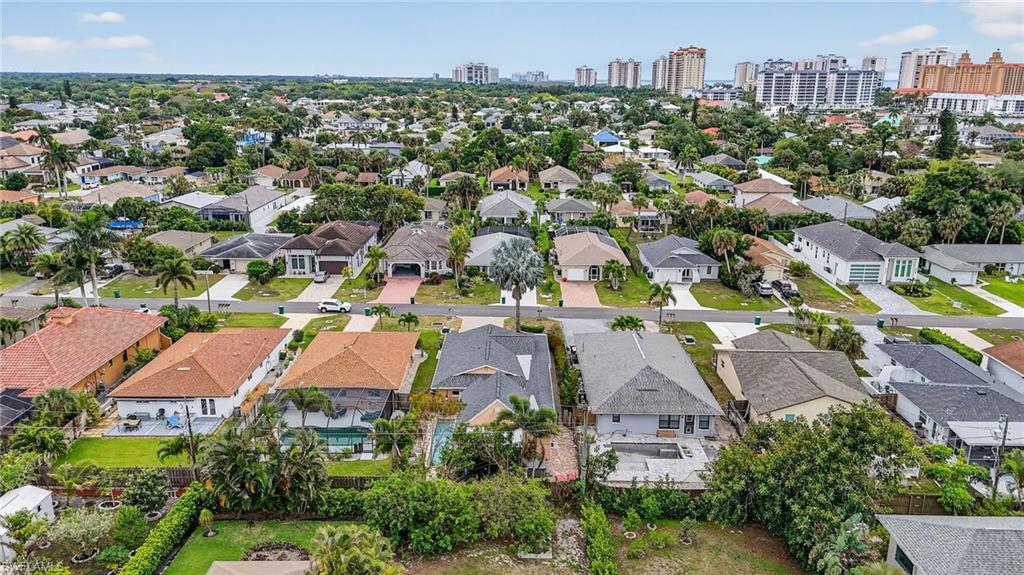 NAPLES PARK - Residential