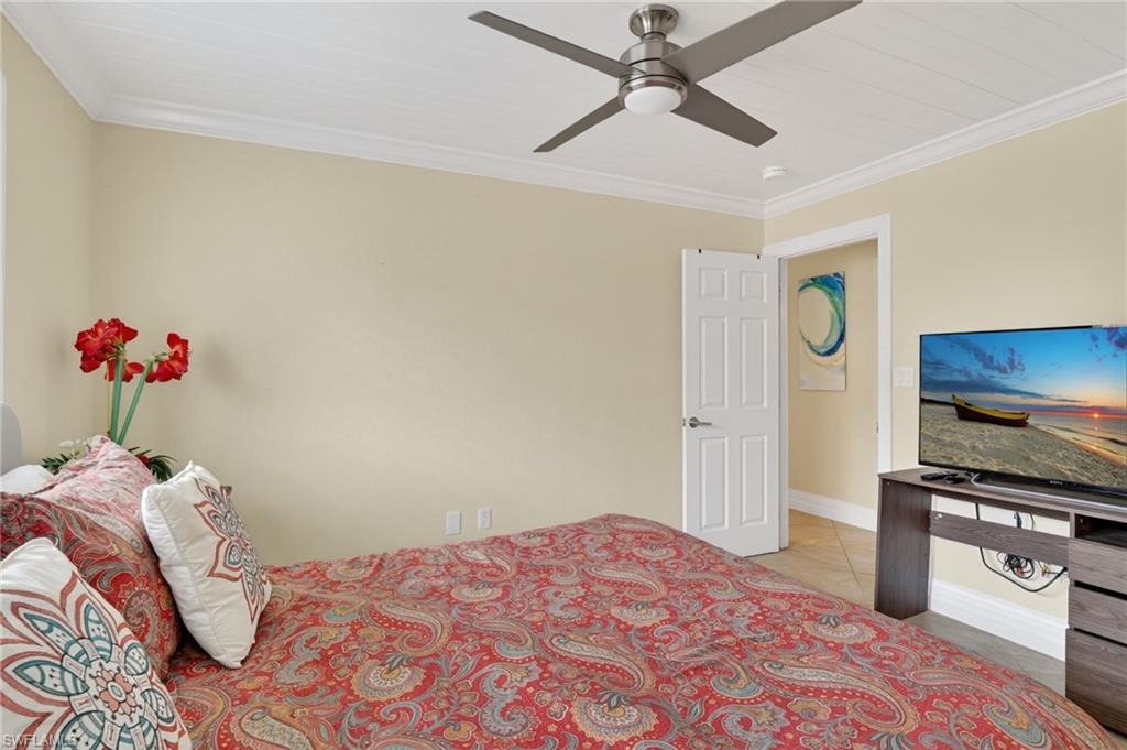 NAPLES PARK - Residential