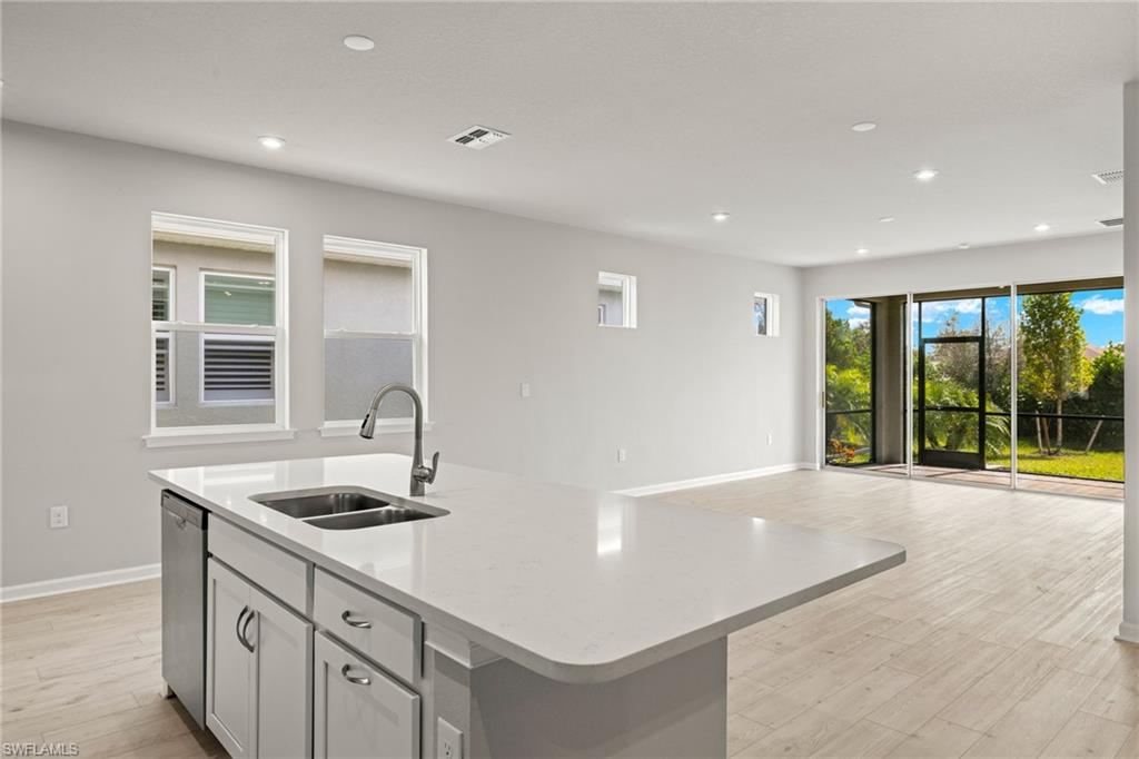 BONAVIE COVE - Residential