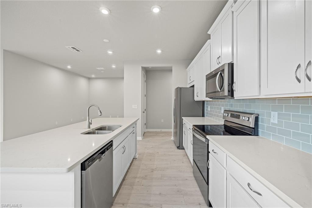 BONAVIE COVE - Residential