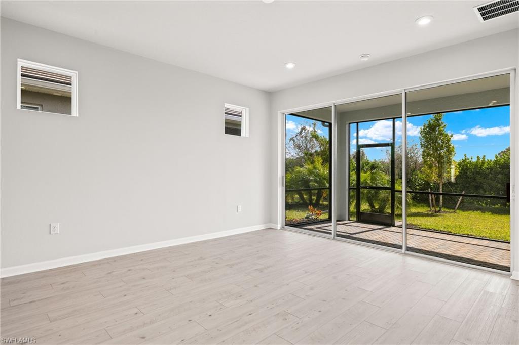 BONAVIE COVE - Residential