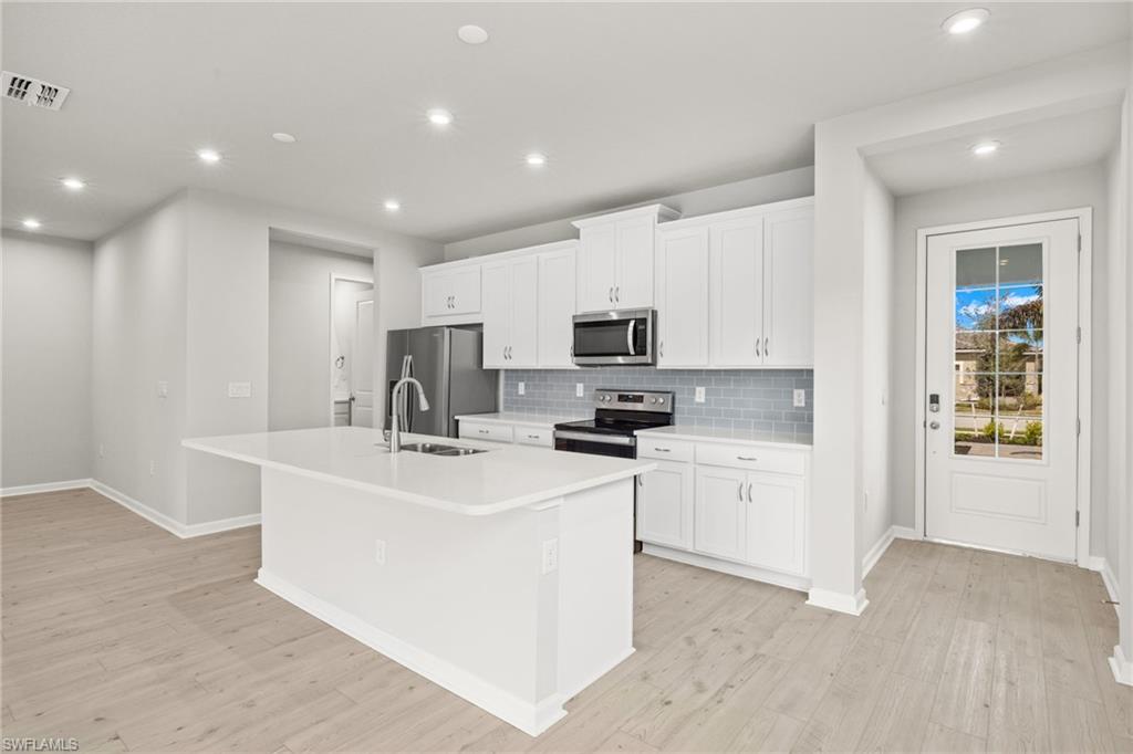 BONAVIE COVE - Residential