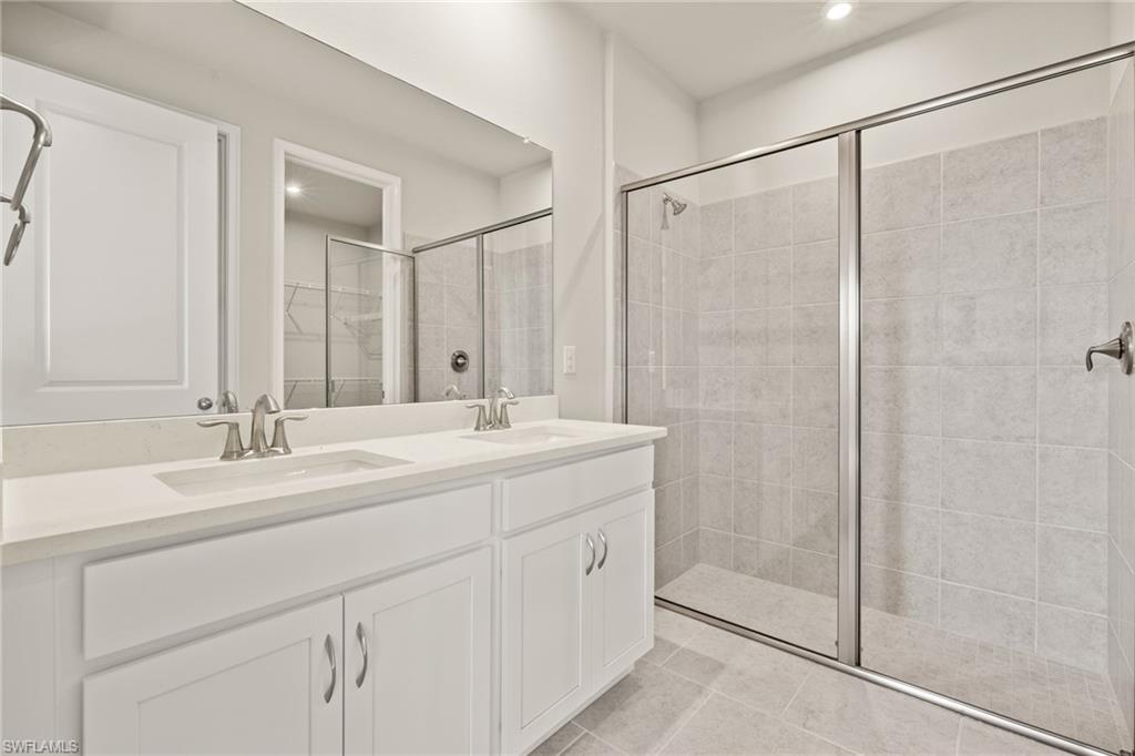 BONAVIE COVE - Residential