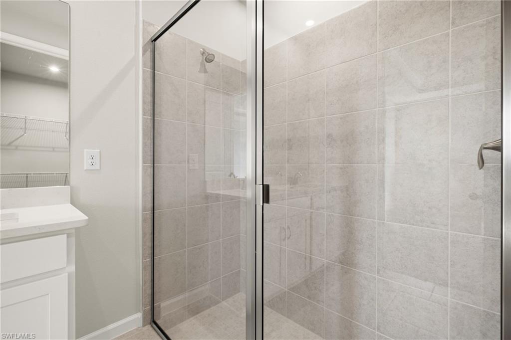 BONAVIE COVE - Residential