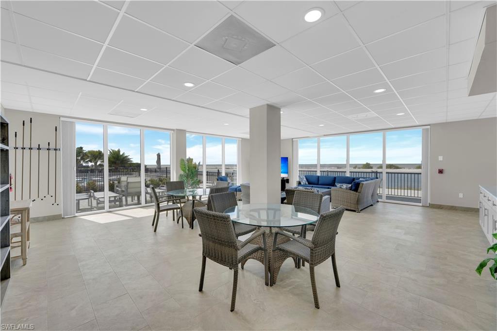 ISLAND REEF CLUB - Residential