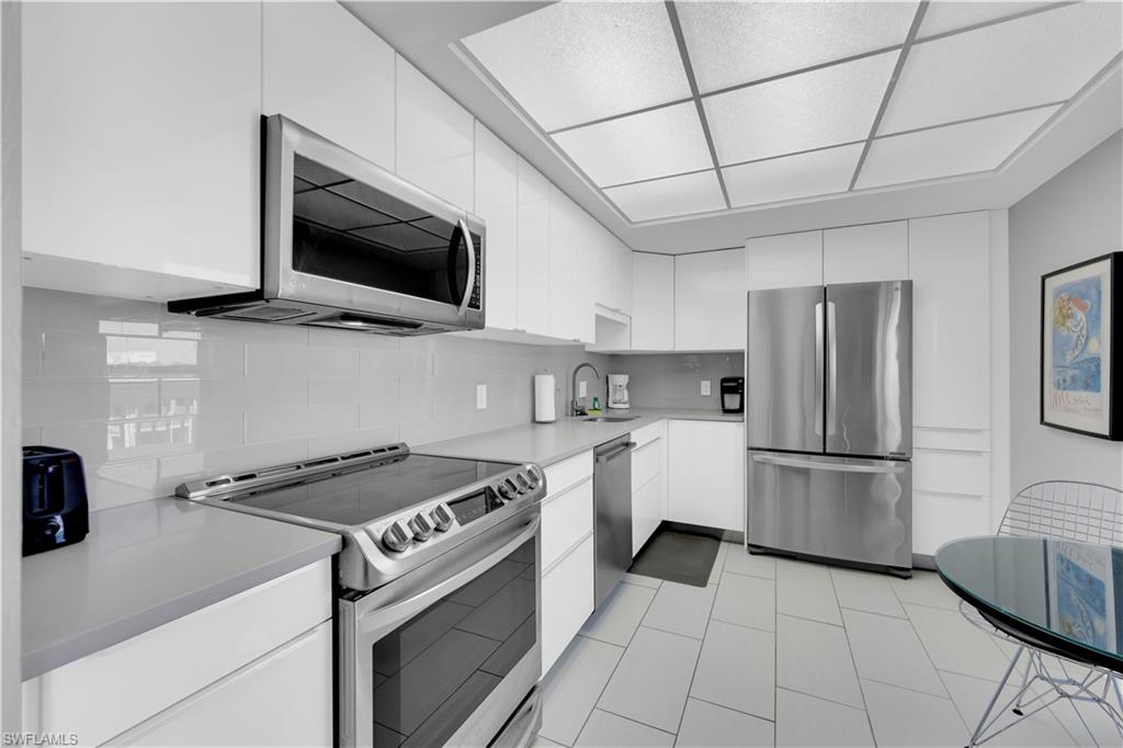 ISLAND REEF CLUB - Residential