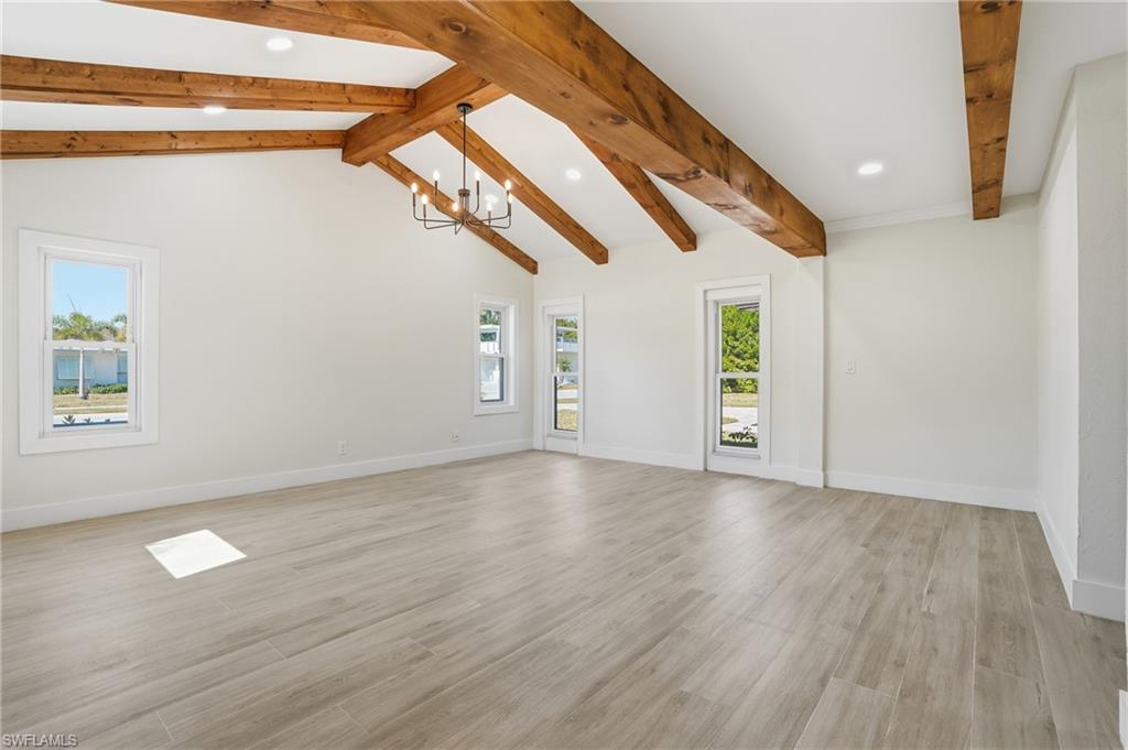 LA CHELLE MANOR - Residential